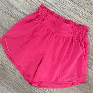 Lululemon Hotty Hot 4” Shorts